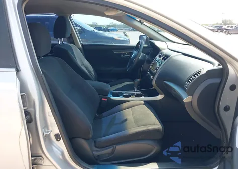 2014 Nissan Altima 2.5 S z USA, uszkodzony, nr VIN 1N4AL3AP4EN362017